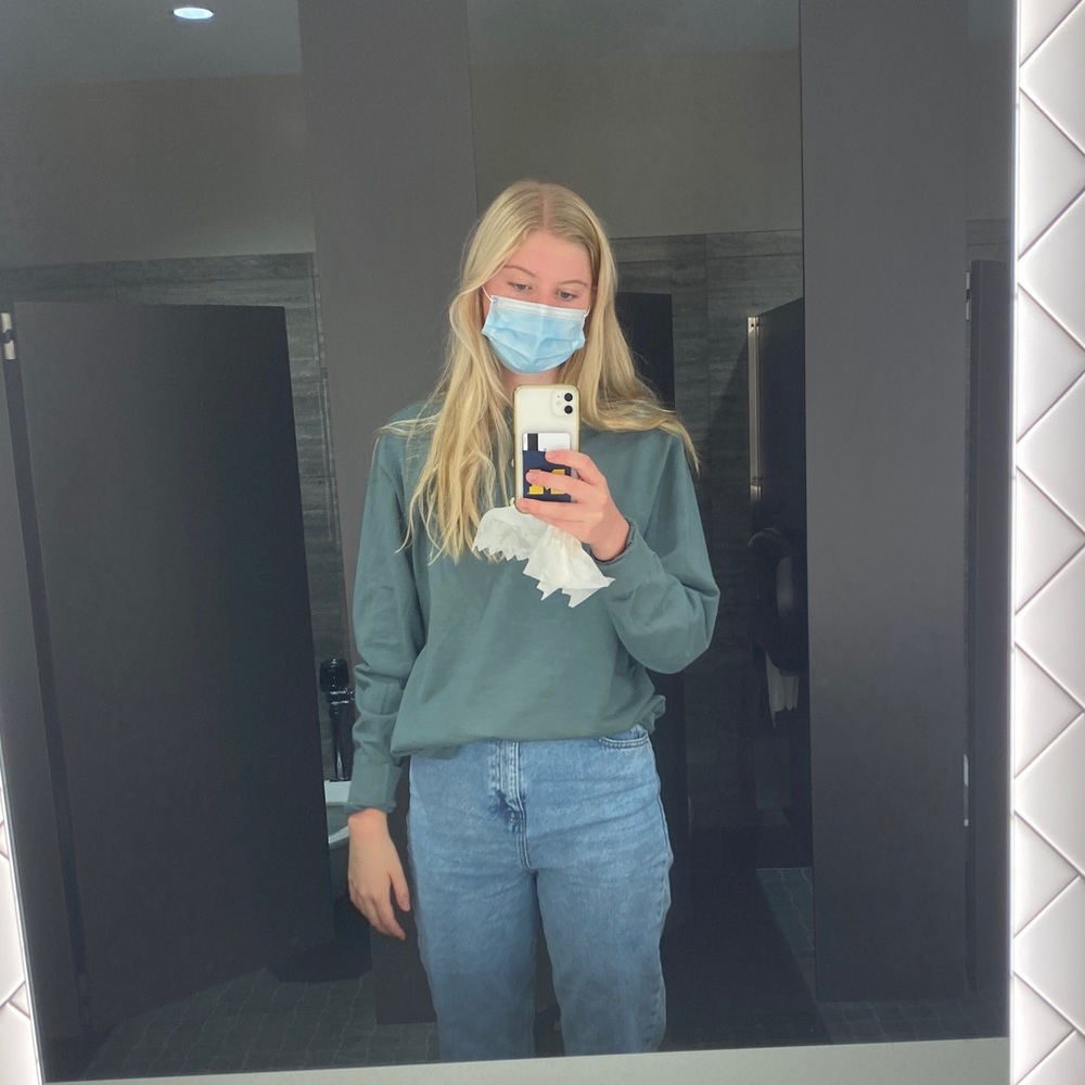 Meet your Posher, Olivia